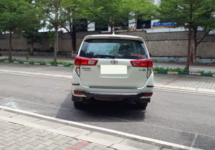 Toyota Innova Crysta